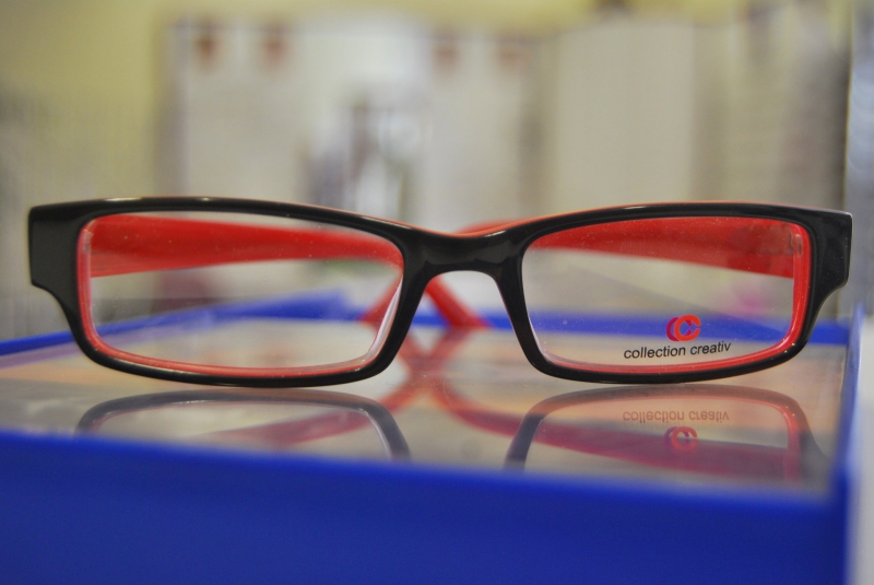 opticien-GRASSE-min_view-sight-lens-frame-optics-spectacles-1141012-pxhere.com